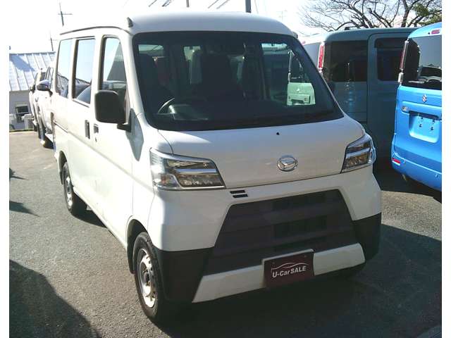 Daihatsu Hijet Cargo 2