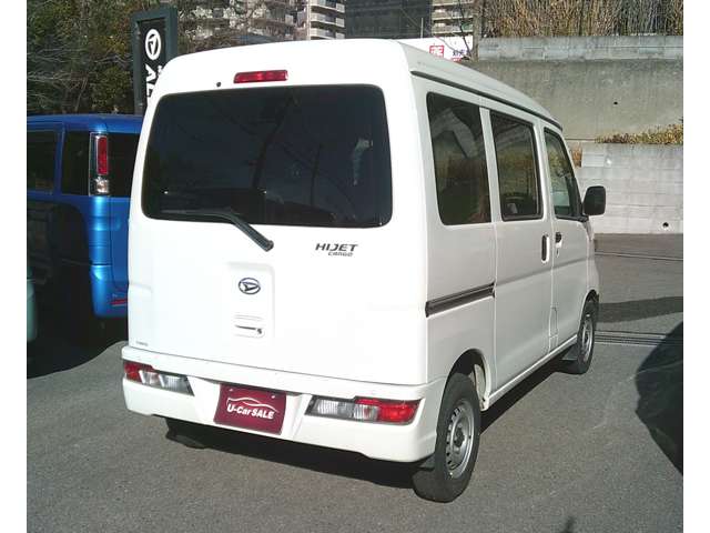 Daihatsu Hijet Cargo 7