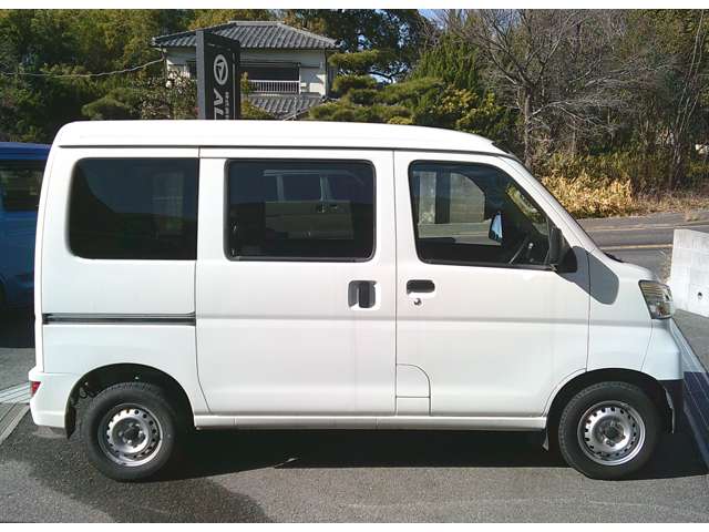 Daihatsu Hijet Cargo 8