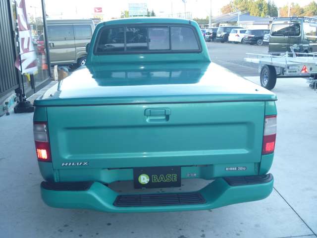 Toyota Hilux 5