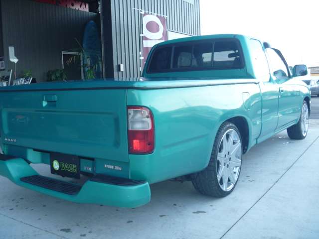 Toyota Hilux 8