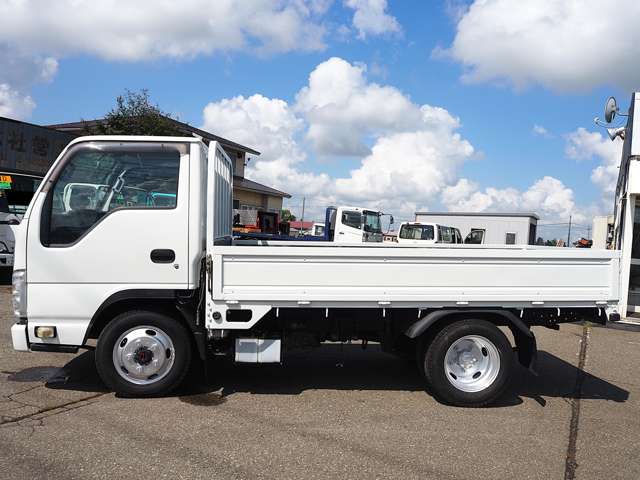 Isuzu Elf 4