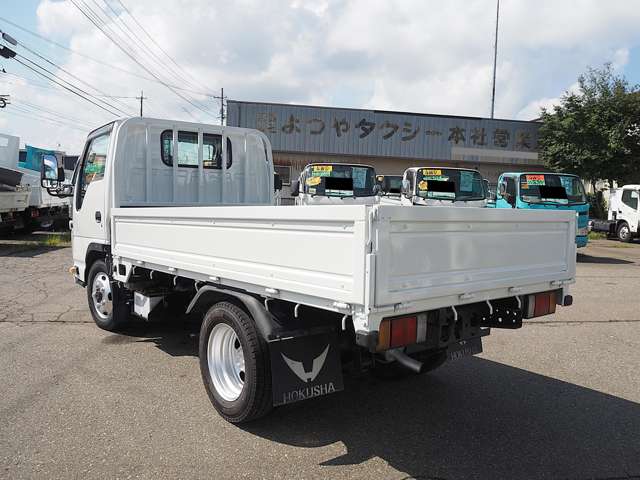 Isuzu Elf 6