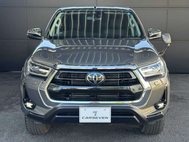 Toyota Hilux 2