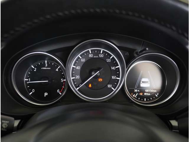 Mazda CX-8 11