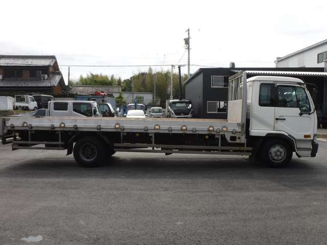 UD Trucks Condor 5