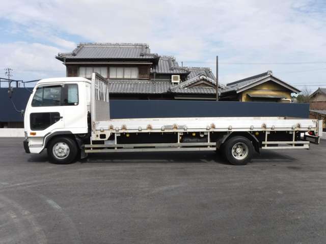 UD Trucks Condor 9