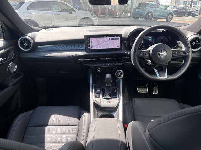 Alfa Romeo トナーレ 12