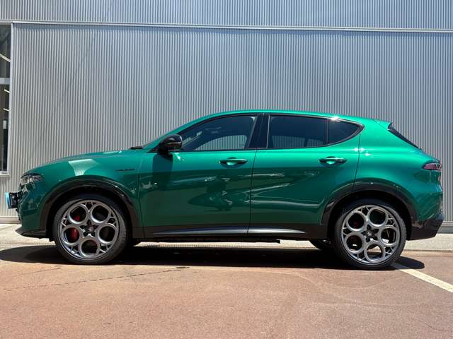 Alfa Romeo トナーレ 4