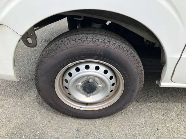 Mitsubishi Minicab Van 10