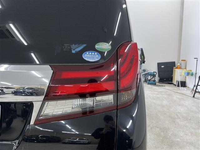 Toyota Alphard 11
