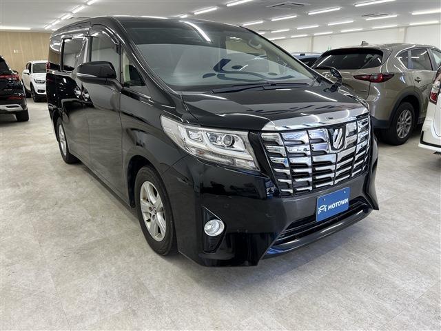 Toyota Alphard 3