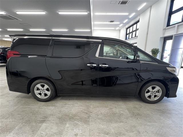 Toyota Alphard 7