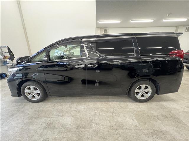 Toyota Alphard 8