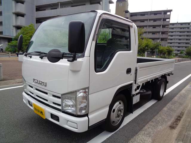 Isuzu Elf 3