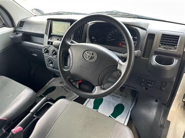 Toyota Town Ace Van 9
