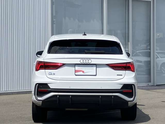 Audi Q3 Sportback 8