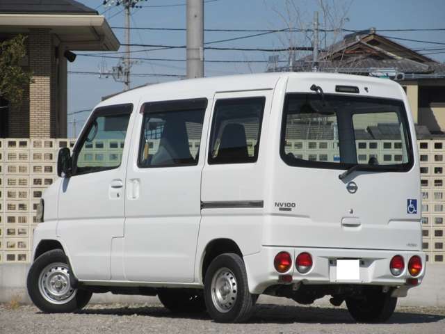 Nissan NV100 Clipper 12