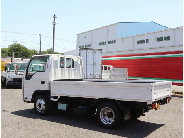 Isuzu Elf 11