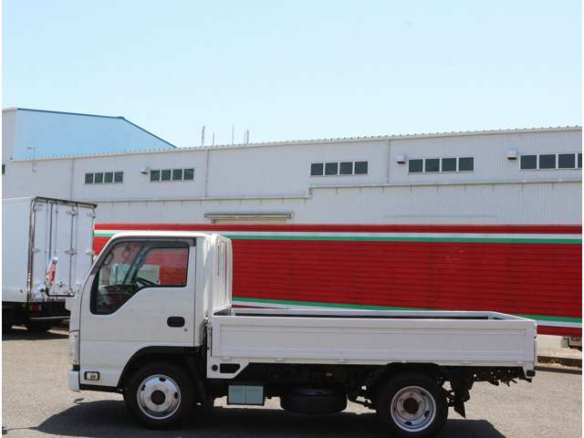 Isuzu Elf 12