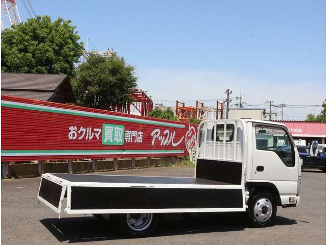 Isuzu Elf 3
