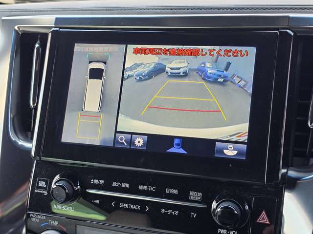 Toyota Vellfire 4