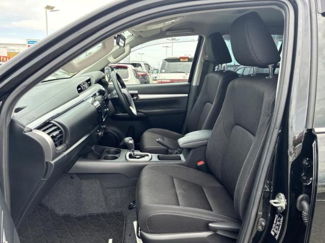 Toyota Hilux 8
