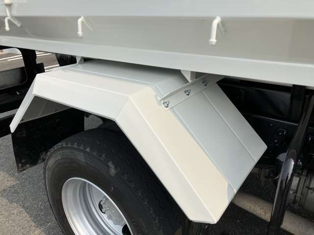 Isuzu Forward 9
