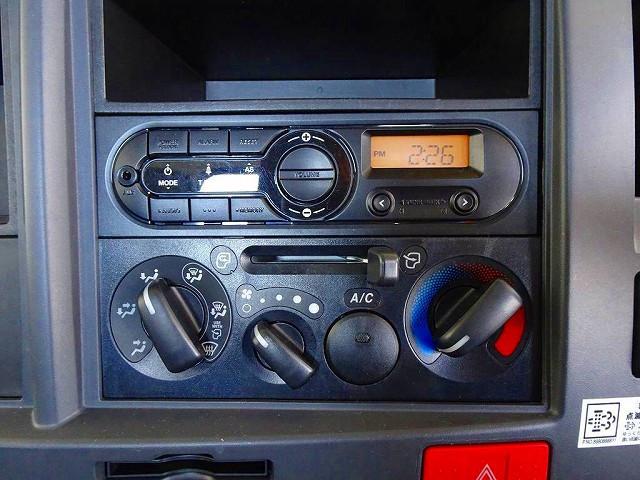 Isuzu Elf 12