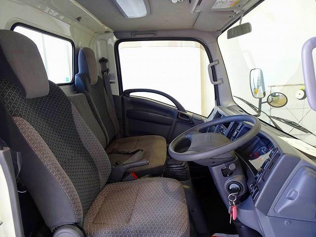 Isuzu Elf 6
