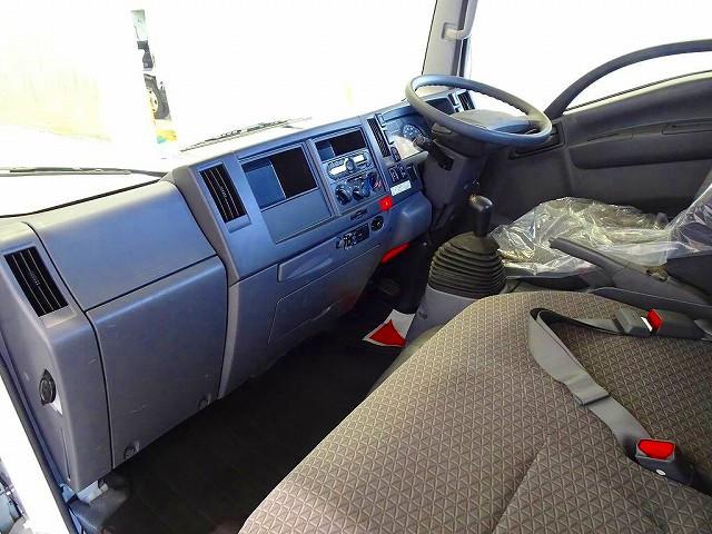 Isuzu Elf 8
