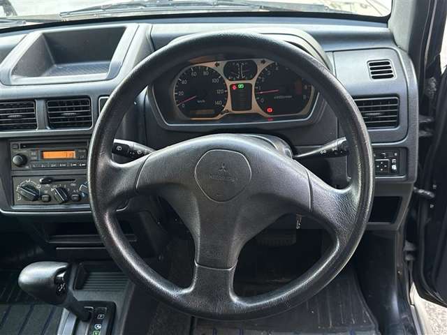 Mitsubishi Pajero Mini 12