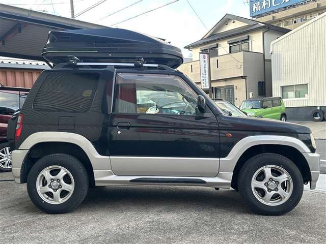 Mitsubishi Pajero Mini 4