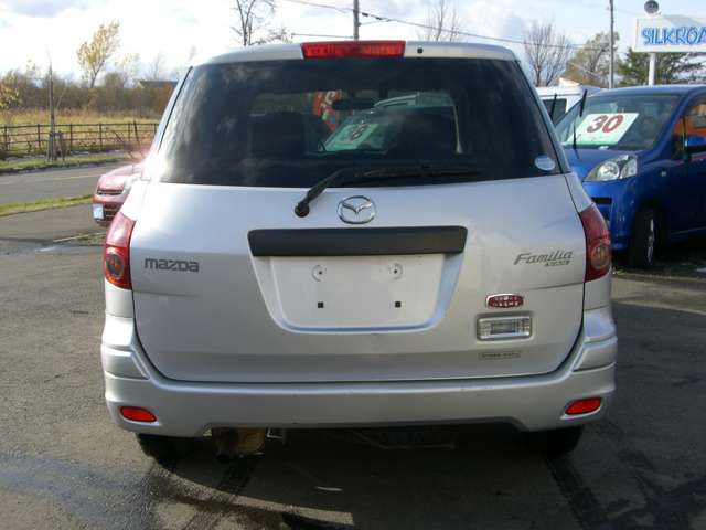 Mazda Familia Van 6