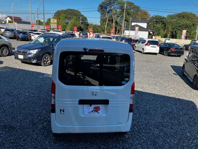 Honda N-VAN 11