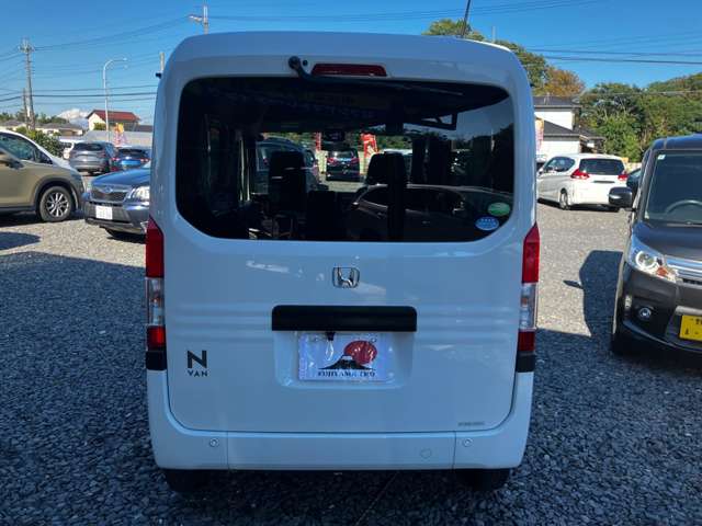 Honda N-VAN 10