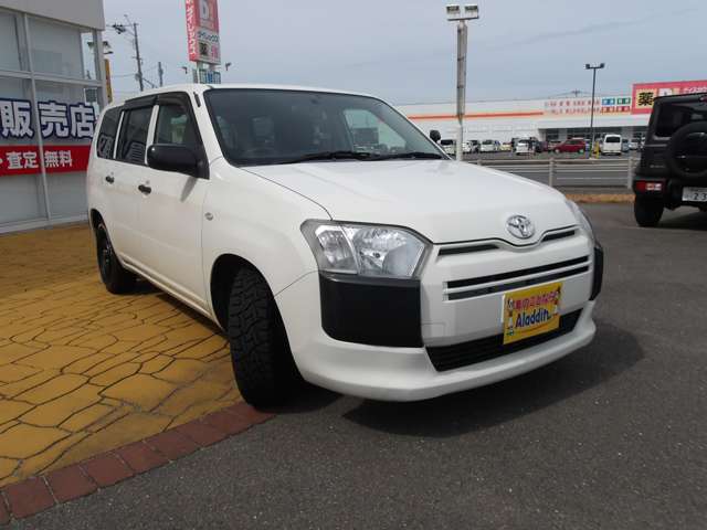 Toyota Succeed Van 3