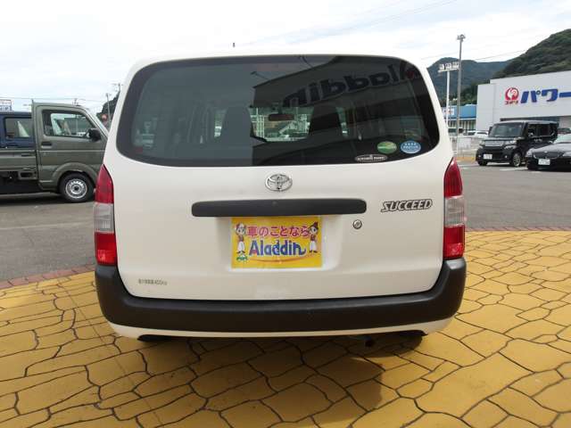 Toyota Succeed Van 6