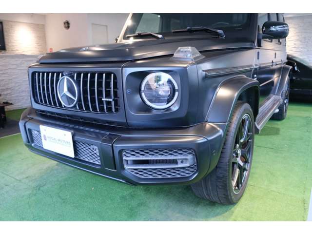 Mercedes-Benz G-Class 4