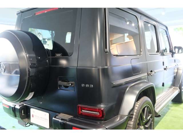Mercedes-Benz G-Class 9