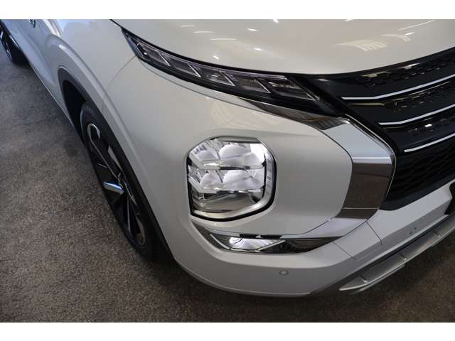 Mitsubishi Outlander 12