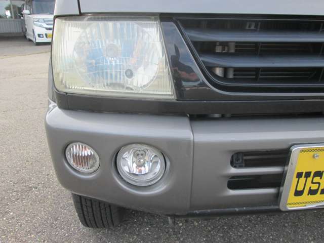 Mitsubishi Pajero Mini 11
