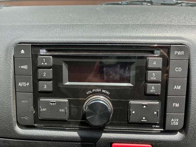 Toyota Hiace Van 11