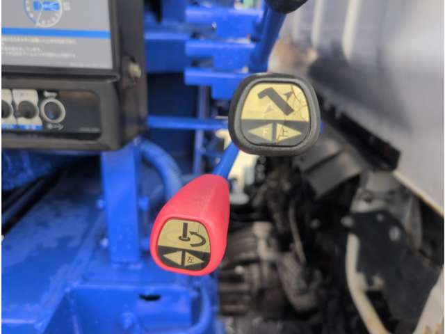 Mitsubishi Fuso Canter 12
