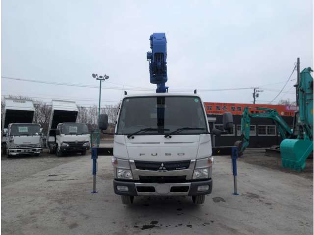 Mitsubishi Fuso Canter 2