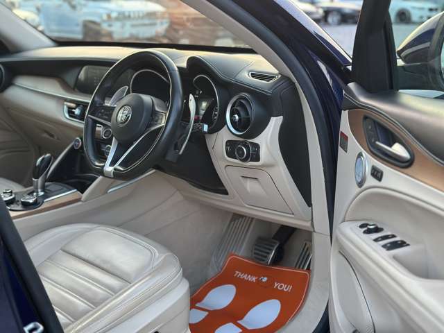 Alfa Romeo Stelvio 9