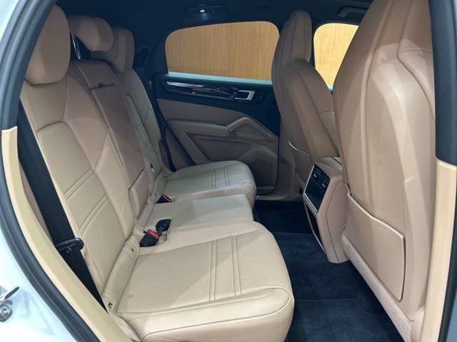 Porsche Cayenne Coupe 9