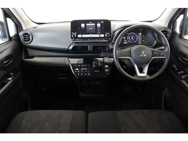 Mitsubishi eK X EV 8