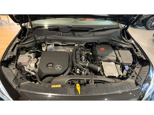 Mercedes-Benz GLA-Class 7