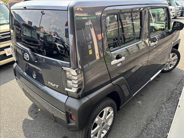 Daihatsu Taft 11